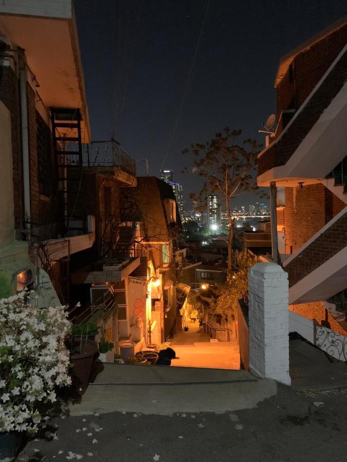 Hhzib, Homestay On A Hill In The Heart Of Seoul - 'Best Seoul Stay 2024' By Seul Zewnętrze zdjęcie